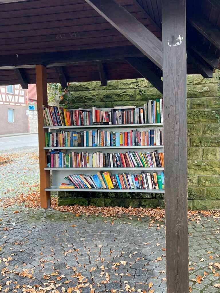 Ich stehe in Weissach im Tal