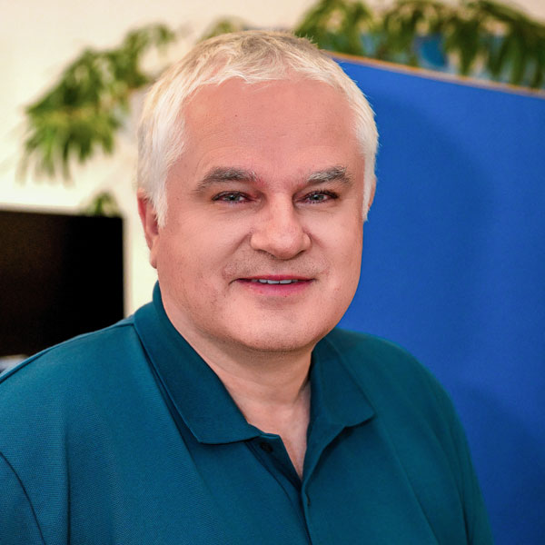 Dr. Martin Götzer