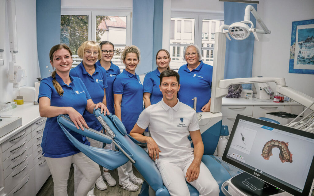 Nikola Marolov & Team